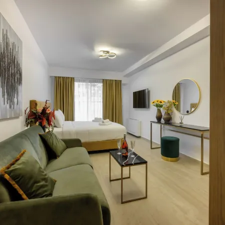 Cens Silver Luxury Suites