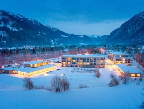 Dolomitengolf Suites Hotels in der Nähe von Bruggen Wasserfall Klettersteig