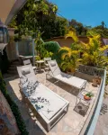 Villa Caprichosa Boutique Hotels - Balcony