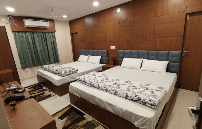 HOTEL COSY INN