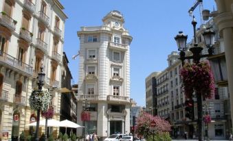 Genteel Home Santo Cristo