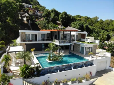 Villa Sophie Glamour Beach Hotels near Nosy Sakatia