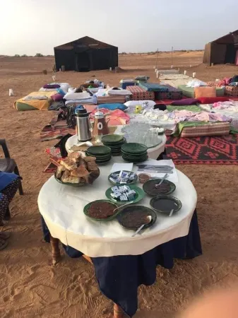 Camp Mbark Authentic Отели в г. Мхамид-Эль-Гизлане