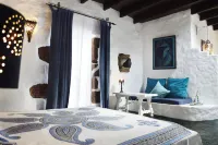 Stylish Getaway with Secluded Patio in Lava Finca