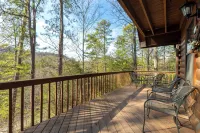 Bear Hideaway Cozy 3BR Cabin Hotels in Sevier County