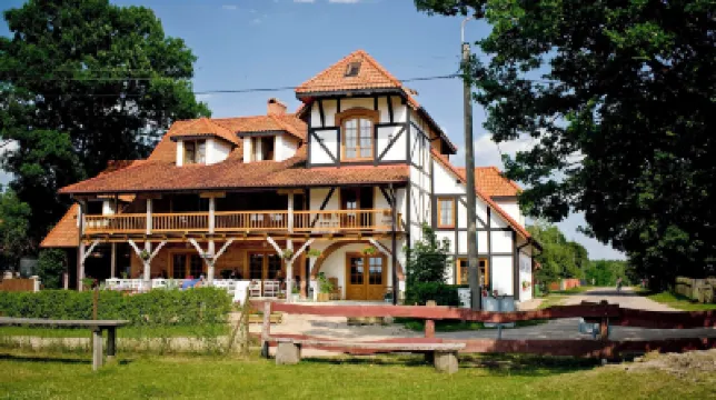 薩塞克馬利騎馬膳宿公寓 酒店