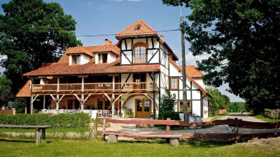 Sasek Mały # Pensjonat # Jazdy Konne Hotels in 
