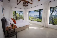 Miombo Mountain Lodge and Spa Hotels in Christon Bank