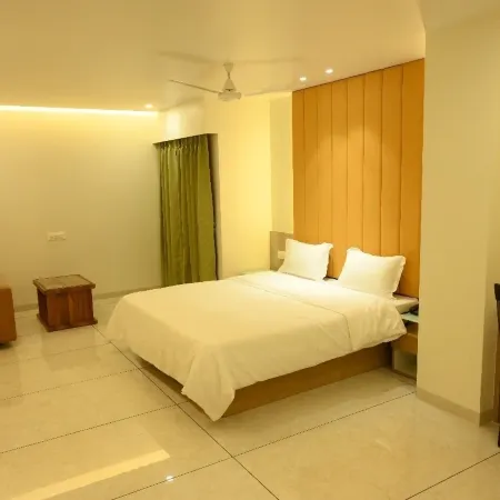 Hotel Parqotel Hotels in Vapi