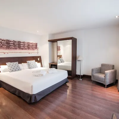Petit Palace Marques Santa Ana Hotels near Catedral de Sevilla