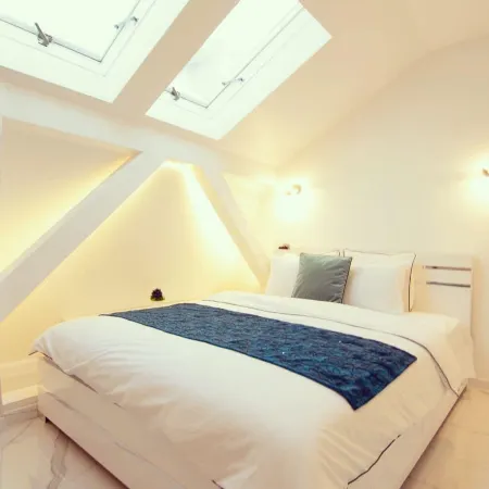 Lumiere Luxe Suites
