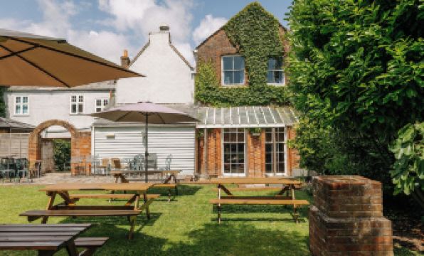 Hewitt's Restaurant & Rooms