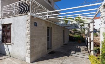 Apartments Milanović