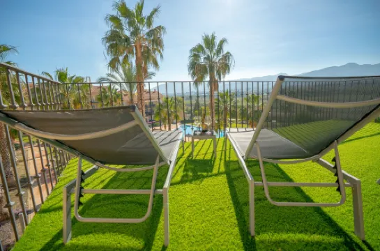 陽光房屋 索爾安達盧西 阿爾豪林 阿爾豪林德拉托里酒店