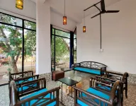 Lakeside Boheme Inn Hotels in Isambe