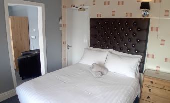 Home and Away Guesthouse