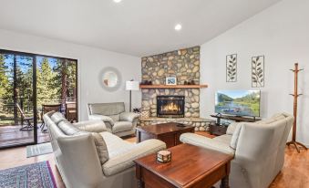 Tranquil Tumbleweed Close to Skiing & More!