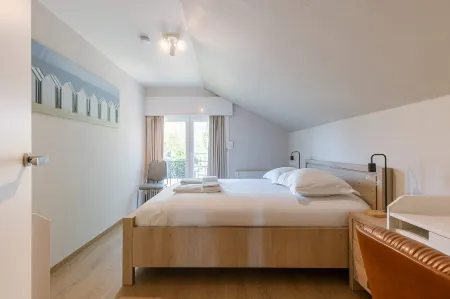 Huswell - Villa Near Beach With Double Parking