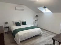 Les Temps Perdus Hotels in Saint-Cyr-les-Colons