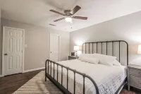 Lone Star Haven for 8