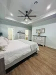 Charming 3-bedroom house in Rockport with WiFi, AC, O/DR Elevator, & Boat Lift!