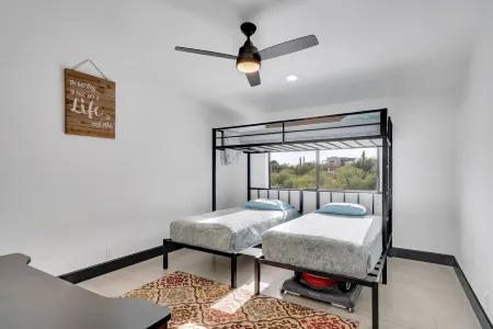 Hilltop:Mt Views!Movie Theater+Nfl Ticket Arcade+Hot Tub+Sauna+Golf+Yoga+Beauty