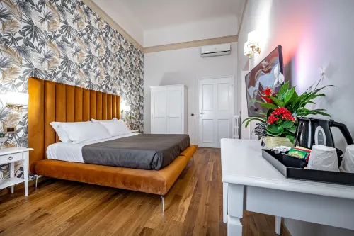 Maison Pitti Florence - Bed and Breakfasts