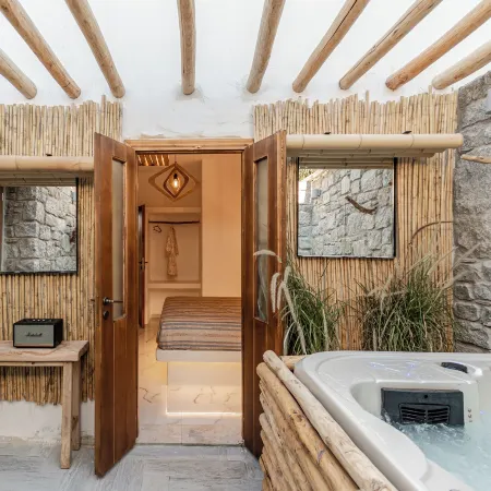 Naxian Serenity Suites