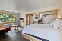 Lake Village Lodge Hotels in Kootenai County