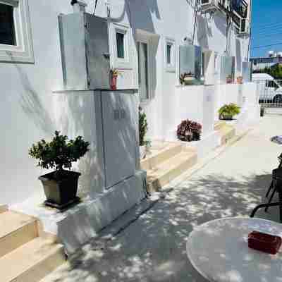 Larnaca - Studio - Sleeps 4 - Garden - Parking Others