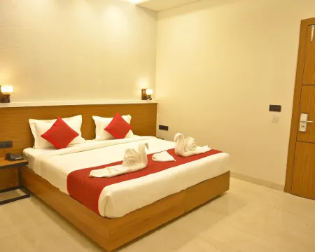 Hotel 7-B Hotels in Chhatarpur