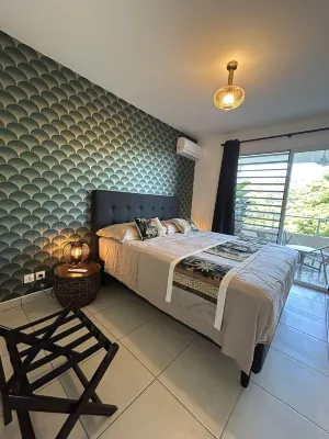 Tahiti - Pamatai Eden Appartment Hotels near Easy Go