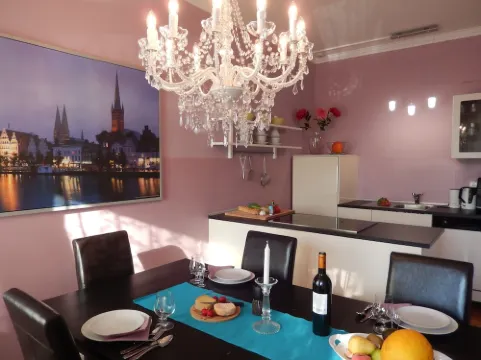 Downtown, Lübeck, ground floor, turn of the century, old town, fireplace, WiFi, parking lot