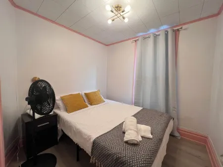 The pink house walk to the Falls Отели рядом с достопримечательностью «Парк штата Уирлпул»