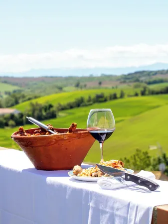 Logis Auberge du Pastel Отели в г. Мазер