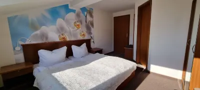 Gasthaus Harmonie Hotels in der Nähe von Rodelbahn & Affenwald Malchow GmbH