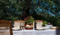 Villa with private pool and large garden