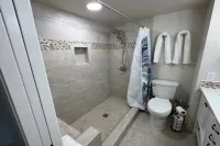 Charming 2-bedroom Oceanview Condo in Welcoming Kailua-Kona with WiFi, AC 카할루우 만 주변 호텔