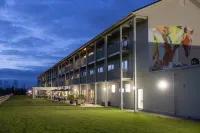 Voco the Club - Dublin Gateway by IHG Hotel di Naas
