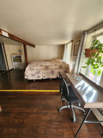 Downtown Nevada City Private Studio Отели рядом с достопримечательностью «J J Jackson's»