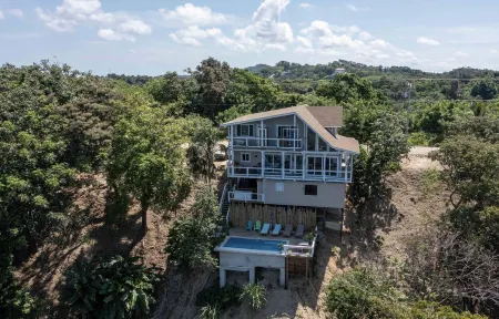 The Million Dollar View - Tranquil Villa with Pool & stunning ocean views!!