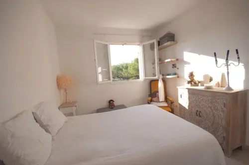 Very nice 2-room apartment in the forest 10 minutes from the beach