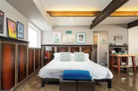 4-5 Bedroom Private Oasis in Old Town Cottonwood Walk to Tasting Rooms & Shops!