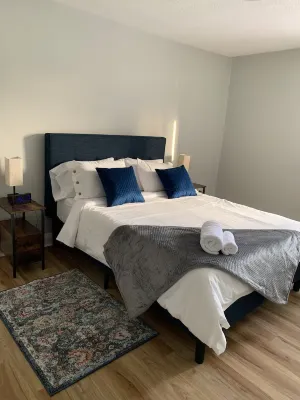 Bright 1-BR APT, Prime Location
