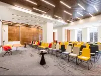 Holiday Inn YEREVAN - REPUBLIC SQUARE by IHG Hotel berhampiran Dataran Republic