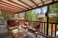 Sugarbear Cabin Hotels in Sugarloaf