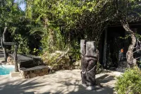 Ezulwini Game Lodges Hotels near Rosie's Pan
