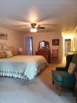 Spacious Incline Village Home, HotTub, Decks & Fireplaces SPECIAL WEEK RATES