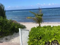 Beachfront Peace!  Awesome top floor condo on Caribbean plus military discount! - Beach