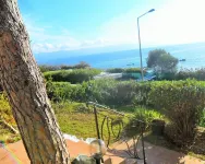 House with garden beach Scudo